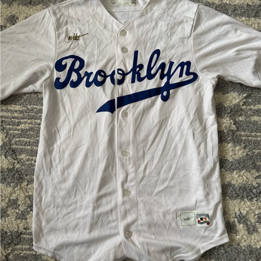 Nike Jackie Robinson Brooklyn White and Blue Jersey - Picture 1 of 4